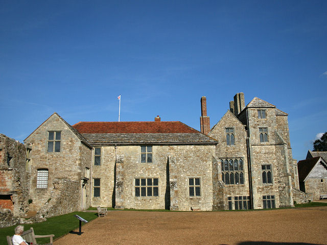 Carisbrooke Castle